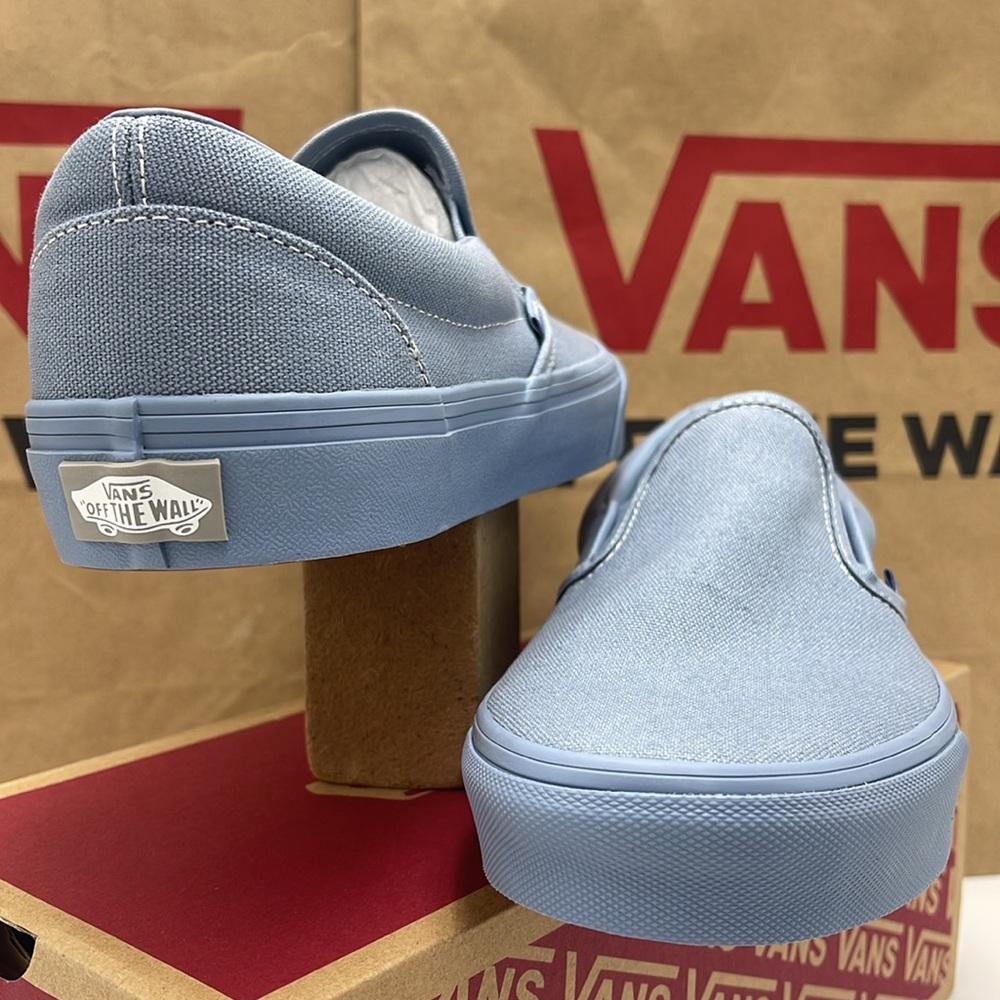 Vans Men’s Sneakers Canvas Classic Slip-On
Pastel Mono Dusty Blue
VN000CT5DSB - Picture 2 of 16